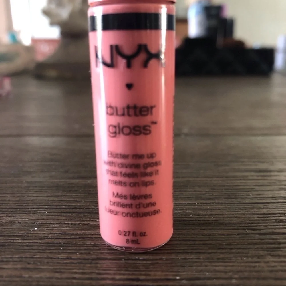 NYX butter gloss in Creme Brulee